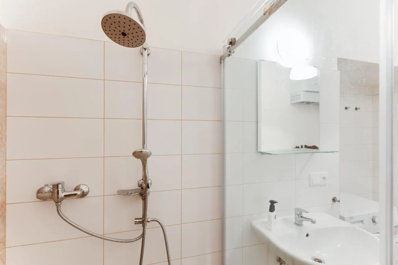 Spacious Cozy 2Bds Apt In Center - Stp4 Praga Appartamento